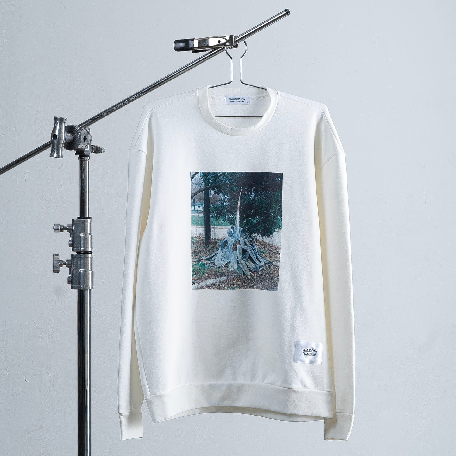 UNTITLED #27 - Sweatshirt - RANDOM/RANDOM